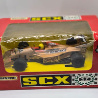 SCX 1:32 F1 MATCHBOX 1 32 VINTAGE PEUGEOT TOTAL