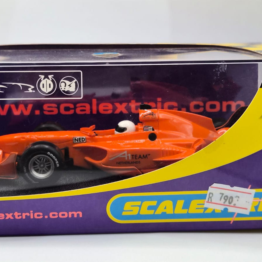 SCALEXTRIC  1:32 F1 A1 Team NETHERLANDS